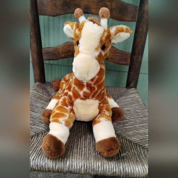Kohls Cares Animal Planet Bashful Giraffe Plush Stuffed Animal Toy Sitting 12" - Picture 2 of 13